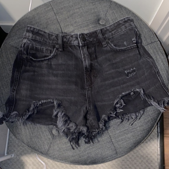 Black Cutoff Jean Shorts - Picture 1 of 3